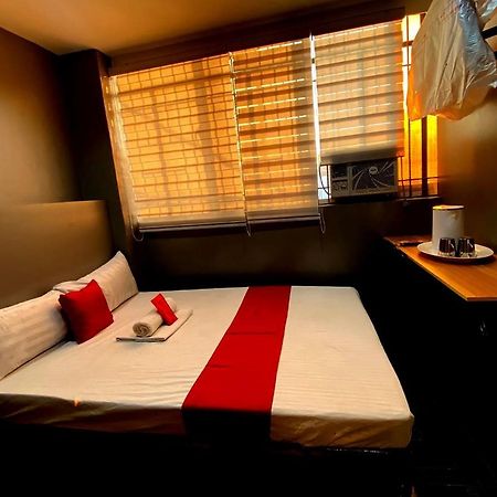 Oyo 104 Manila Venetian Hotel 외부 사진