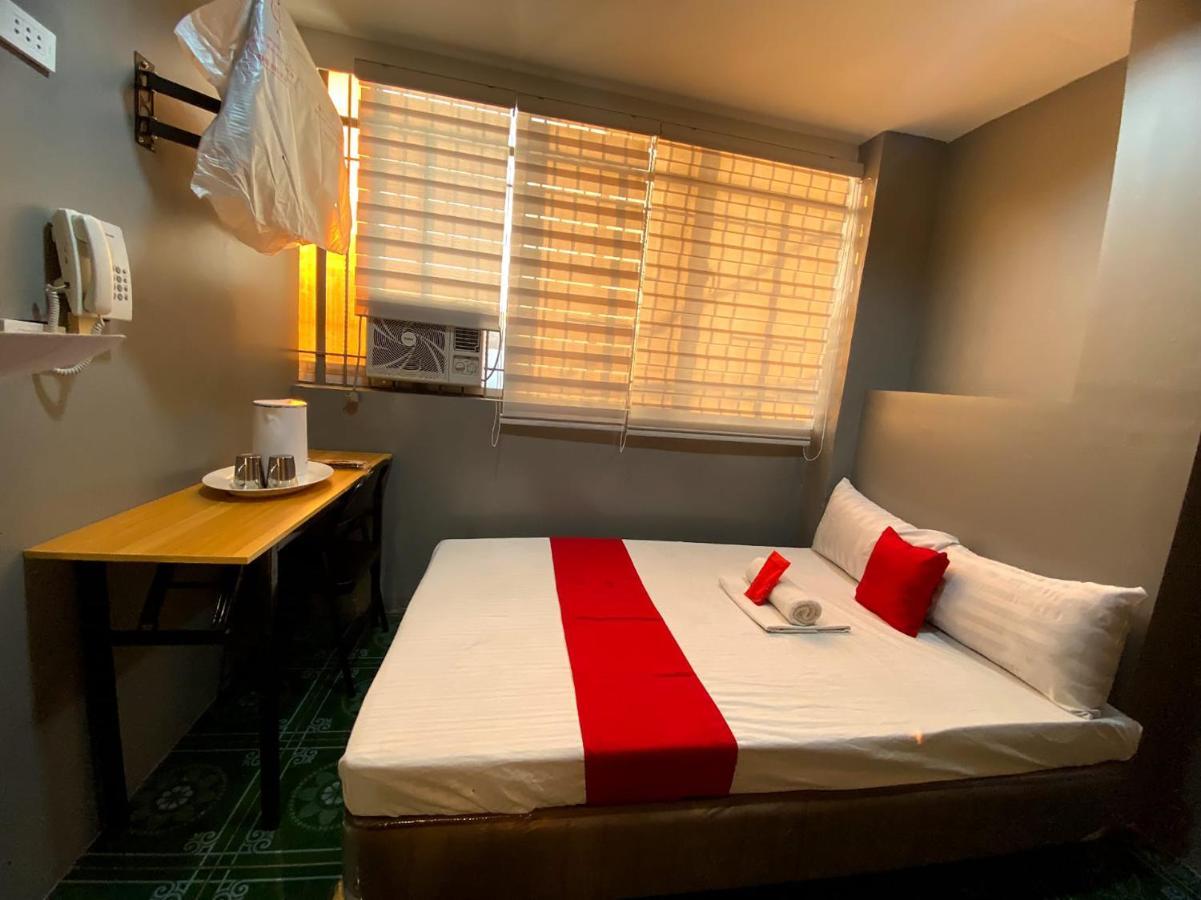 Oyo 104 Manila Venetian Hotel 외부 사진