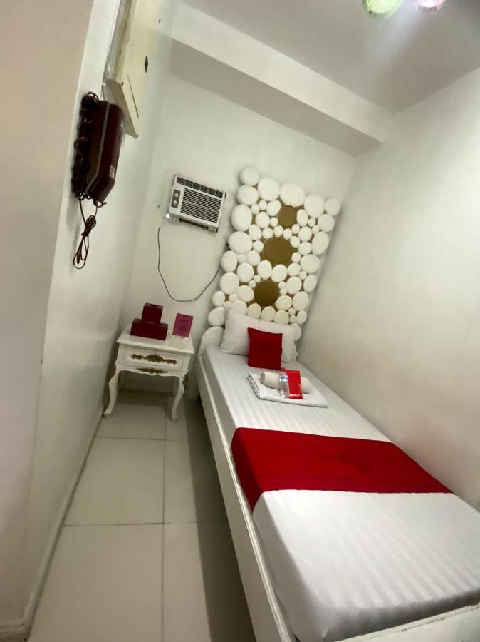 Oyo 104 Manila Venetian Hotel 외부 사진