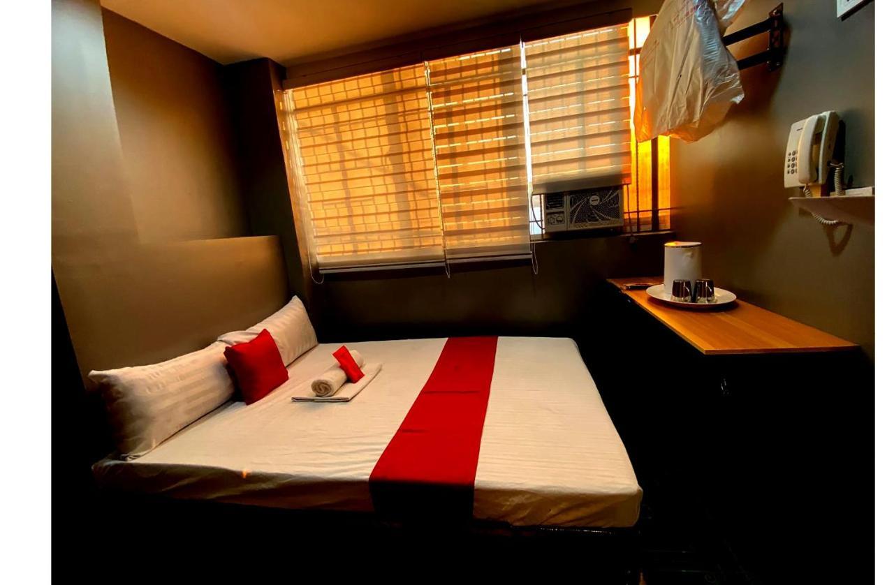 Oyo 104 Manila Venetian Hotel 외부 사진