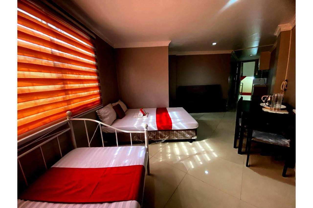 Oyo 104 Manila Venetian Hotel 외부 사진
