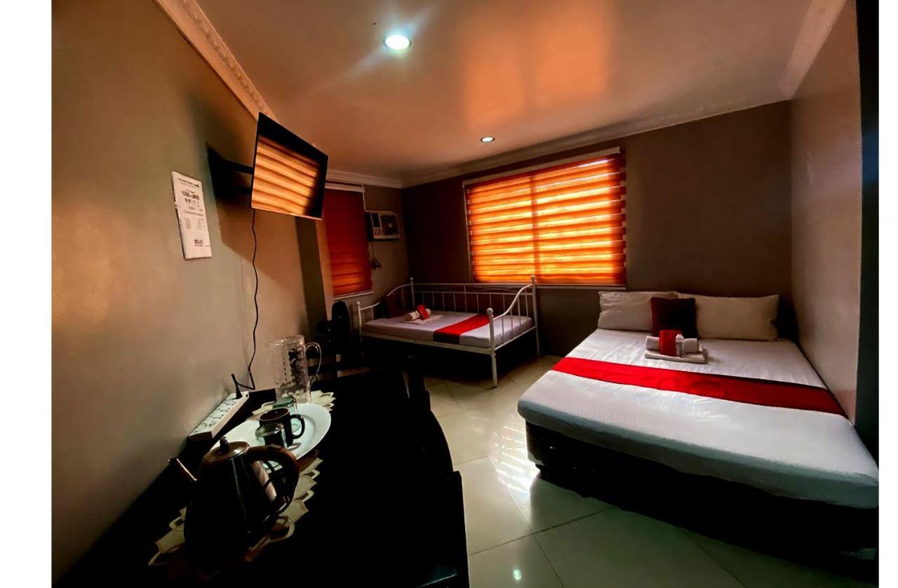 Oyo 104 Manila Venetian Hotel 외부 사진