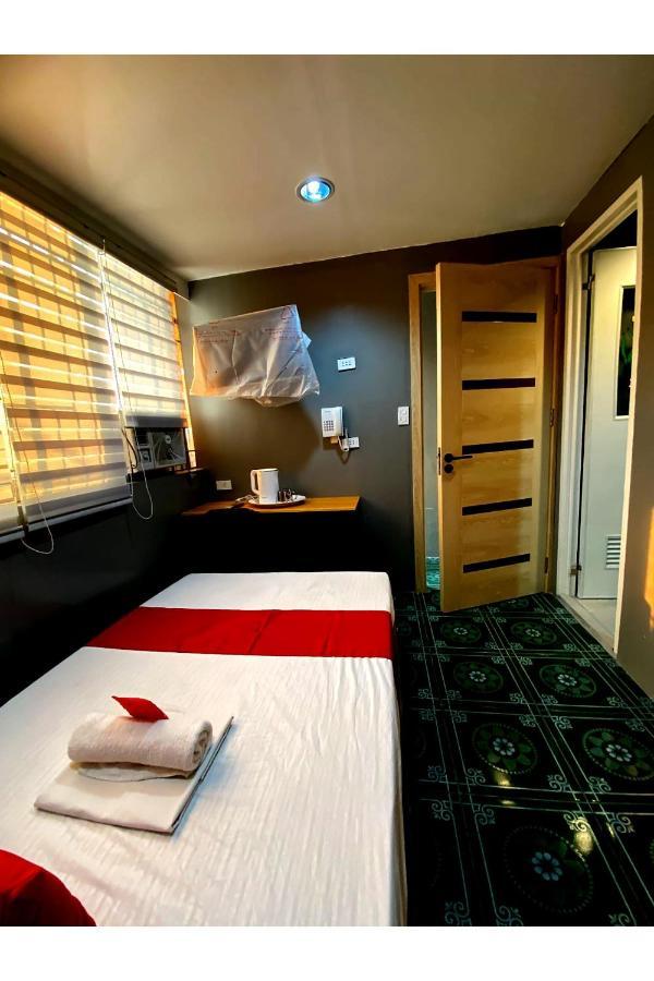 Oyo 104 Manila Venetian Hotel 외부 사진